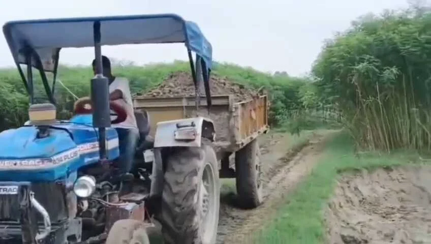 समस्तीपुर: बूढ़ी गंडक नदी से अवैध बालू खनन जारी, प्रशासन मौन,खानपुर थाना छेत्र में बालू माफियाओं का बोलबाला 2