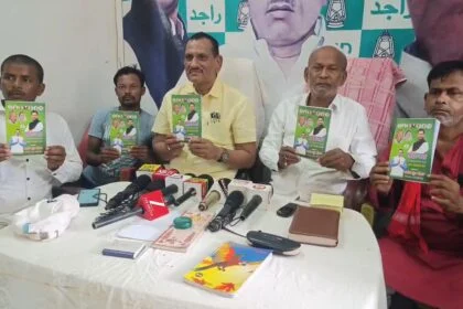 नालंदा: इस्लामपुर में विधायक राकेश रौशन का 5 साल का रिपोर्ट कार्ड किया जारी, 200 करोड़ की योजनाओं का दावा,145 सड़कों की मरम्मती एवं निर्माण 4