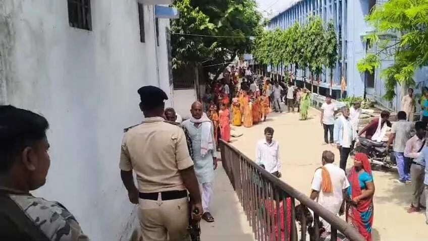 बेगूसराय में ट्रक की चपेट में आने से बाइक सवार छात्र की दर्दनाक मौत, परिजनों में मचा कोहराम 2