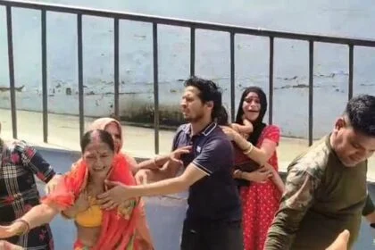 बेगूसराय में ट्रक की चपेट में आने से बाइक सवार छात्र की दर्दनाक मौत, परिजनों में मचा कोहराम 29