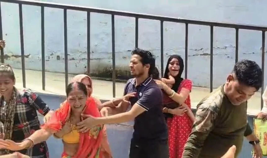 बेगूसराय में ट्रक की चपेट में आने से बाइक सवार छात्र की दर्दनाक मौत, परिजनों में मचा कोहराम 1