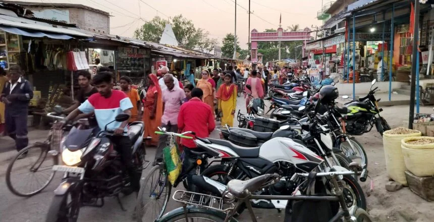 नगर परिषद बीहट बाजार को अतिक्रमण मुक्त कराने की मांग 1