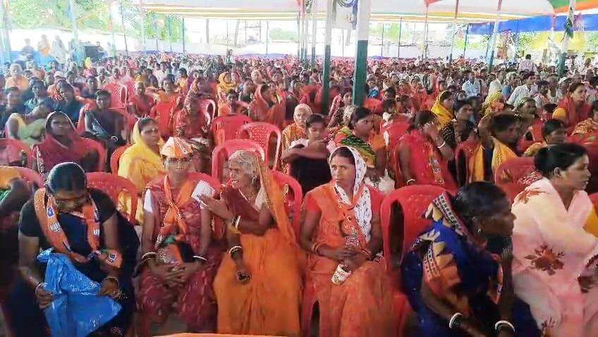 राजगीर के घोसरावां में एनडीए कार्यकर्ता सम्मेलन, “2025 फिर से नीतीश” का नारा गूंजा 3