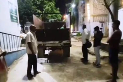 बेगूसराय में पति-पत्नी के मामूली विवाद से नाराज पत्नी ने गले में फंदा लगाकर किया आत्महत्या 20