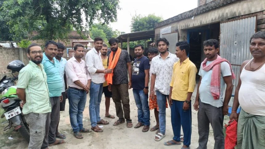 बेगूसराय के वीरपुर में पवन बने भाजपा युवा मोर्चा के मण्डल अध्यक्ष, कार्यकर्ताओं में खुशी 1