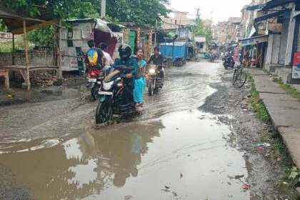 वीरपुर में झमाझम बारिश ने खोल दी विकास कार्यों की गूणवत्ता की पोल, प्रशासन है बेखबर 23