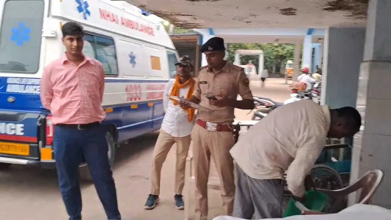 कैमूर: सड़क पार करने के दौरान अज्ञात स्कार्पियो वाहन की ठोकर से वकील की दर्दनाक मौत 2