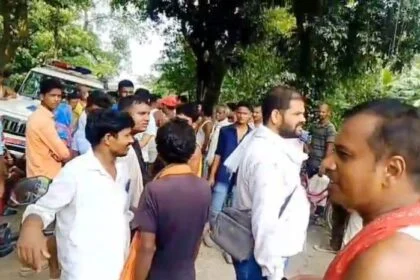 बेगूसराय में बदमाशों ने दिनदहाड़े हथियार के बल पर एक सीएसपी संचालक से ढाई लाख रुपए नगद लूटकर हुआ फरार 25