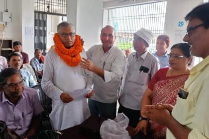 समस्तीपुर: प्रोफेसर रेवती रमन यादव बने संत कबीर महाविद्यालय के शिक्षक प्रतिनिधि 29