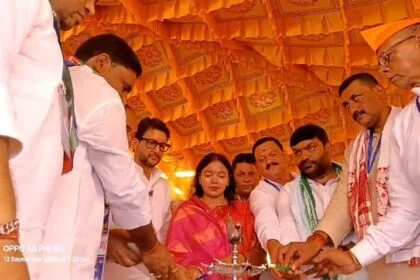 कैमूर के स्थानीय सासंद धर्मांतरण कराने के साथ-साथ मठ के भूमि को हड़पने में लगे हुए हैं-ऋतुराज सिन्हा 23