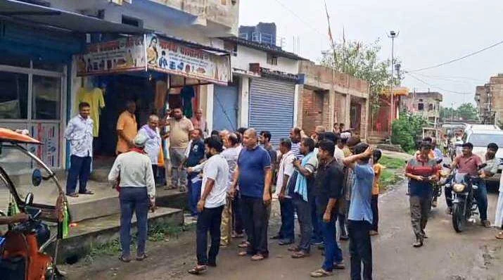 कांग्रेस नेत्री पुर्व नगर विधायक अमिता भुषण को पद यात्रा के दौरान मिला जनमत का आर्शिवाद 4