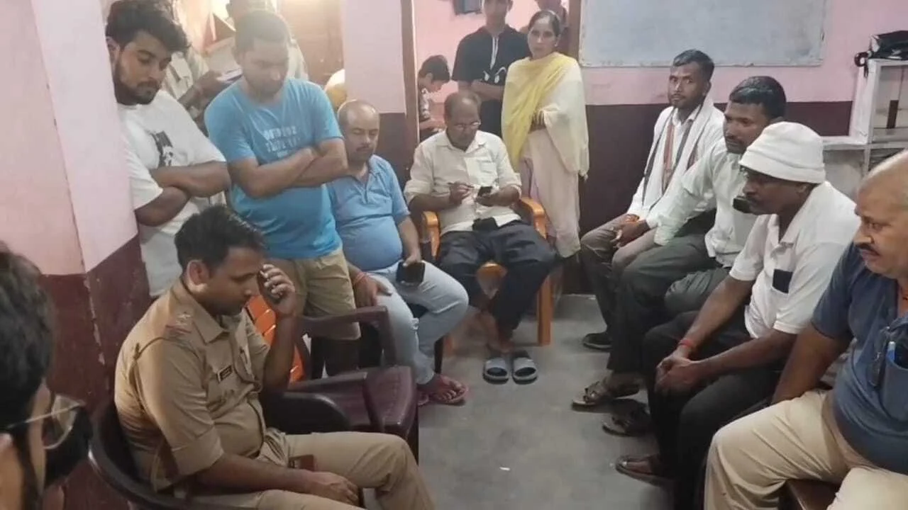 नालंदा: राजगीर के अरुणोदय स्कूल हॉस्टल में 8 साल के छात्र की संदिग्ध मौत,परिजनों ने लगाया पिटाई कर हत्या का आरोप 2