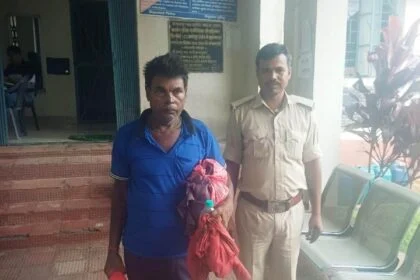 भगवानपुर पुलिस ने पांच लीटर देशी शराब के साथ एक कारोबारी को किया गिरफ्तार, भेजा जेल 17