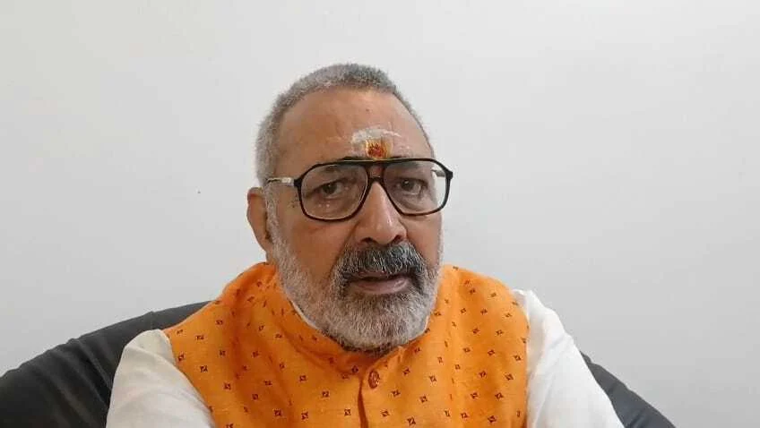 गिरिराज सिंह ने एक बार फिर तेजस्वी यादव एवं राहुल गांधी पर बोला हमला, कहा नरेंद्र मोदी आज विकास पुरुष के रूप में अग्रसर हैं और उनका काम सिर्फ जुमलेबाजी 1