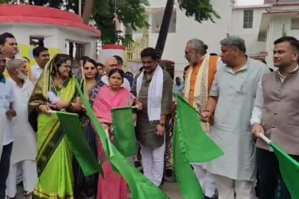 स्वस्थ नारी सशक्त परिवार योजना के तहत बेगूसराय में 700 आशा बहू को दिया गया नियुक्ति प्रमाण पत्र 25