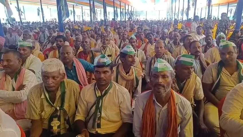 नालंदा विधानसभा में आयोजित एनडीए सम्मेलन में विजय चौधरी का विपक्ष पर हमला, कहा बहरूपिया ठगों से सावधान, नीतीश को कोई हाइजैक नहीं कर सकता 3