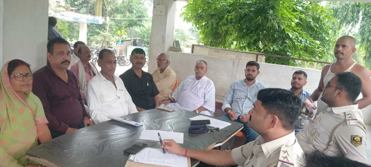 बेगूसराय के वीरपुर थाना में दुर्गा पूजा को लेकर शांति समिति की बैठक आयोजित, पूजा समिति को दिए गये कई निर्देश 2