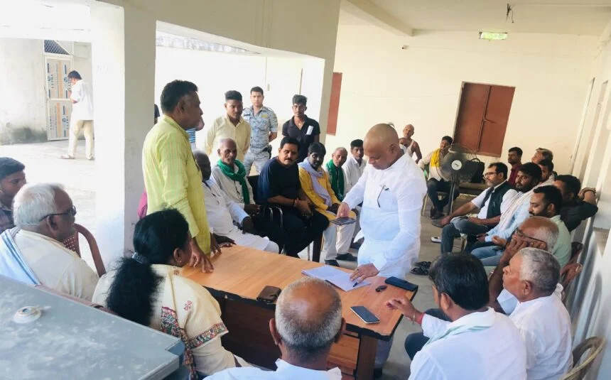 नेता प्रतिपक्ष तेजस्वी यादव 26 सितंबर को बछवाड़ा आगमन को लेकर राजद कार्यकर्ताओं की बैठक 1