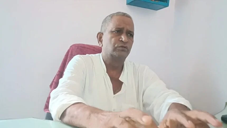 नालंदा : परवलपुर नगर पंचायत के मुख्य पार्षद ने घर पर फायरिंग करने का लगाया आरोप, अज्ञात के विरुद्ध प्राथमिकी दर्ज 1