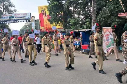 अयोध्या प्रसाद सिंह स्मारक महाविद्यालय बरौनी के एनसीसी कैडेट ने रैली निकाल कर दिया स्वच्छता का संदेश 27