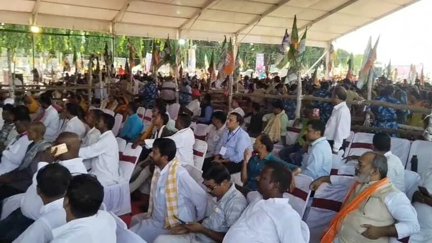 खगड़िया के पनसलवा हाई स्कूल में 519 करोड़ 66 लाख रुपये के 256 विकास योजनाओं का किया उद्घाटन 3