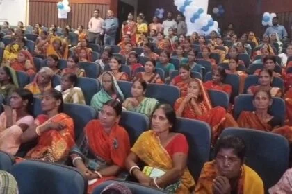 नालंदा में मुख्यमंत्री महिला रोजगार योजना का सीधा प्रसारण, बिहार की 75 लाख महिलाओं के खाते में पहुँचे 10-10 हजार रुपये, नालंदा में भी दिखा उत्साह 30