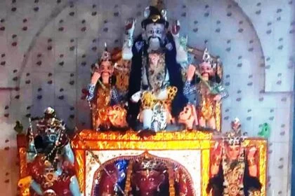 बेगूसराय के वीरपुर प्रखंड के भवानंदपुर में माता के दरबार में होती है भक्तों की मन्नतें पूरी, पूजा में विभिन्न जिले से भक्त की लगती है भीड़ 28