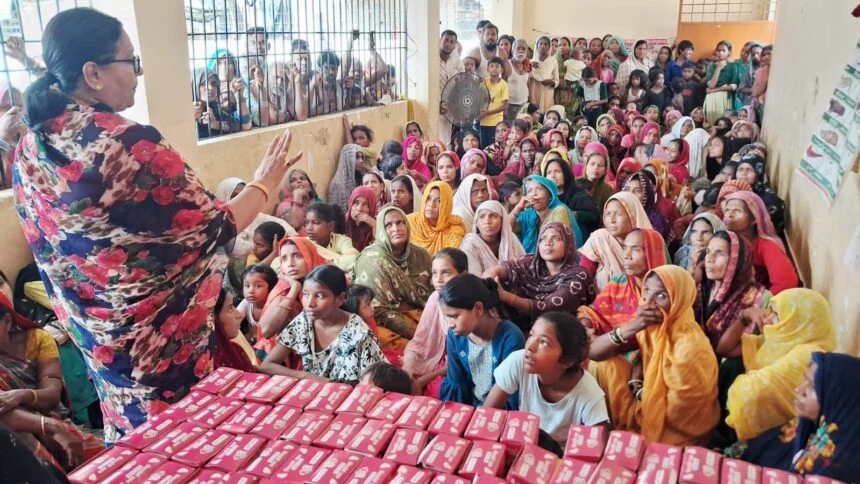 बेगूसराय-कांग्रेस के पूर्व विधायक अमिता भूषण ने वीरपुर में की पद यात्रा, मिली जन्मत का अपार समर्थन 1