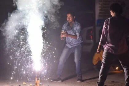 दीपावली में  पटाखों एवं प्रदूषण से स्वास्थ संबंधी जोखिम एवं बचाव के संदर्भ में छात्रो को दी गयी जानकारी 27