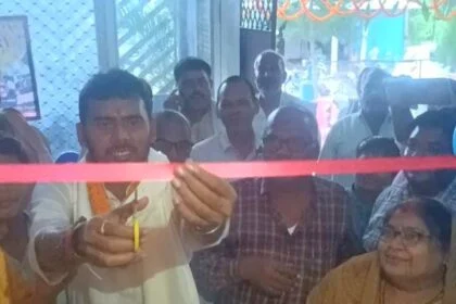 भगवानपुर प्रखंड के बनवारीपुर में पुस्तकालय का हुआ उदघाटन 2