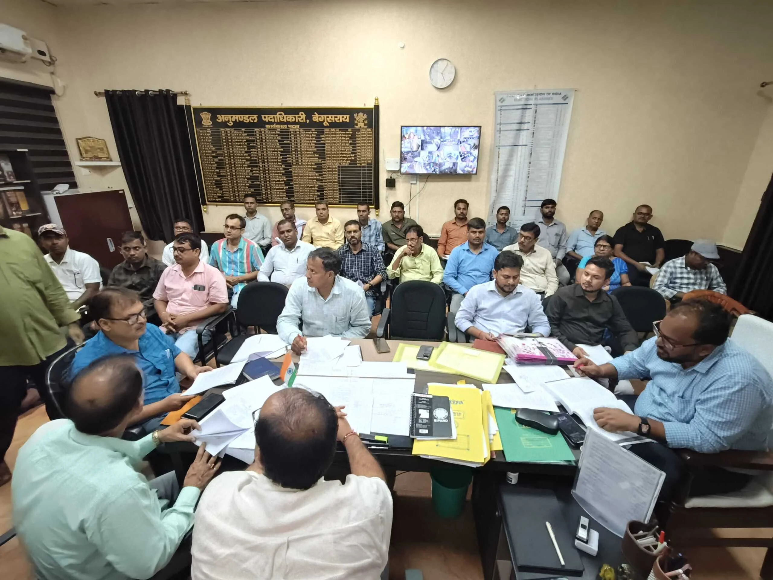 बिहार विधान चुनाव की तैयारी में जुटे बेगूसराय जिला प्रशासन, सात विधानसभा सीटों के लिए 10 अक्टूबर से नामांकर होगें प्रारंभ  2