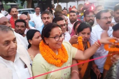 इंडिया गठबंधन का वीरपुर में चुनाव कार्यालय का हुआ उद्घाटन, कार्यकर्ताओं में जोश 2