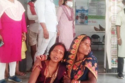 सिमरिया धाम में गंगा स्नान करने आये श्रद्धालु की हृदयाघात आने से हुई मौत,परिजनों में मचा कोहराम 8