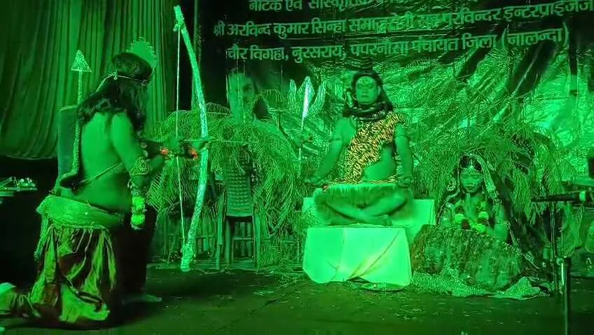 नालंदा: नालंदा नाट्य संघ के द्वारा दुर्गा पूजा पर हुआ सांस्कृतिक कार्यक्रम का आयोजन 1