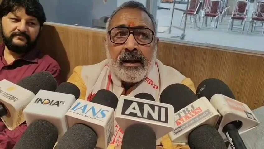 वीर सावरकर जैसे देशभक्त और स्वतंत्रता सेनानी को किसी कांग्रेस सर्टिफिकेट की जरूरत नहीं है - गिरिराज सिंह 1