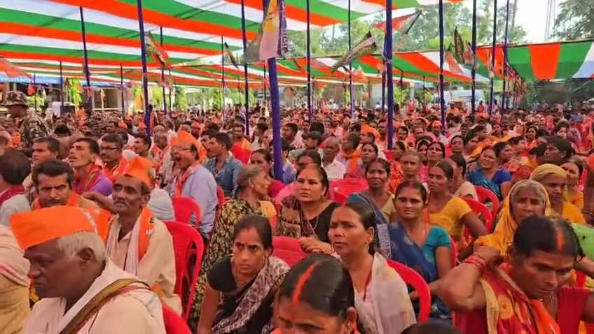 नालंदा: सीएम रेखा गुप्ता का बयान, लालटेन की लौ बुझी. अब एलईडी का उजाला, बिहार में एनडीए की जीत बताएगी नई दिशा 4