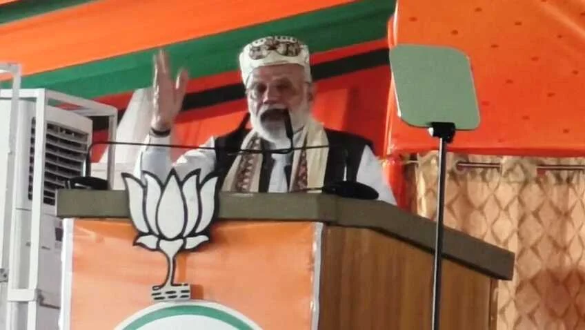 प्रधानमंत्री नरेंद्र मोदी ने पूर्व मुख्यमंत्री और समाजवादी नेता भारत रत्न कर्पूरी ठाकुर की धरती समस्तीपुर से मिशन बिहार की शुरुआत 1