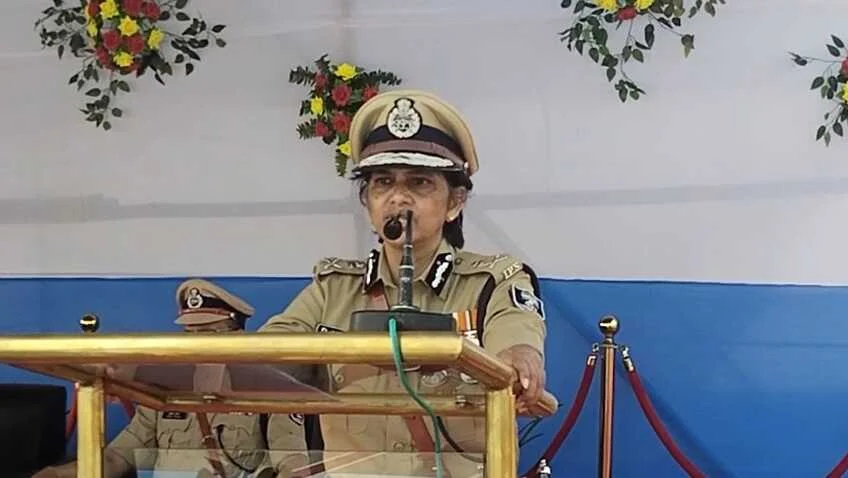 नालंदा: राजगीर स्थित बिहार पुलिस अकादमी में आज हुआ भव्य दीक्षांत समारोह, 68वीं बैच के 12 प्रशिक्षु डीएसपी अधिकारियों को सफल प्रशिक्षण पूर्ण करने पर किया गया सम्मानित 3