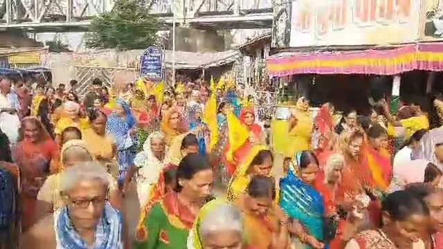 बेगूसराय के प्रसिद्ध सिमरिया गंगा धाम में गंगा परिक्रमा का किया गया आयोजन, हजारों की संख्या में श्रद्धालुओं ने लिया भाग  2