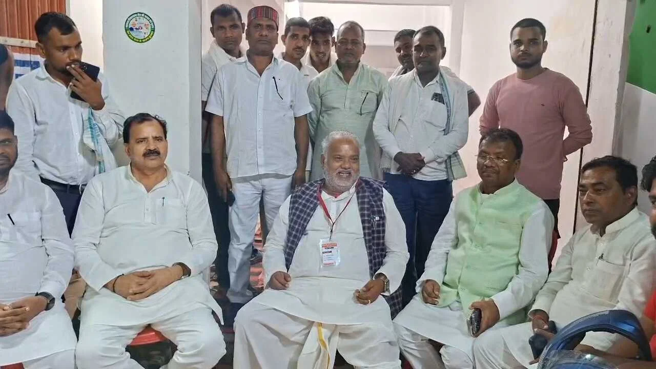 नालंदा: मोकामा की घटना पर मंत्री श्रवण कुमार ने कहा :- घटना निंदनीय और दुःखद बोले दोषियों पर होगी सख्त कार्रवाई 3