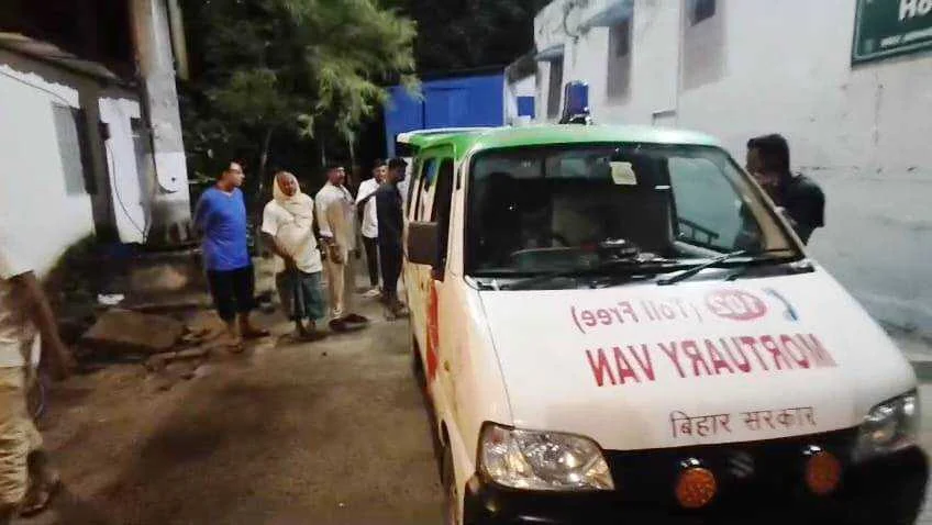बेगूसराय में एक दर्दनाक सड़क हादसे में ई-रिक्शा चालक की मौत, परिजनों में मचा कोहराम 1