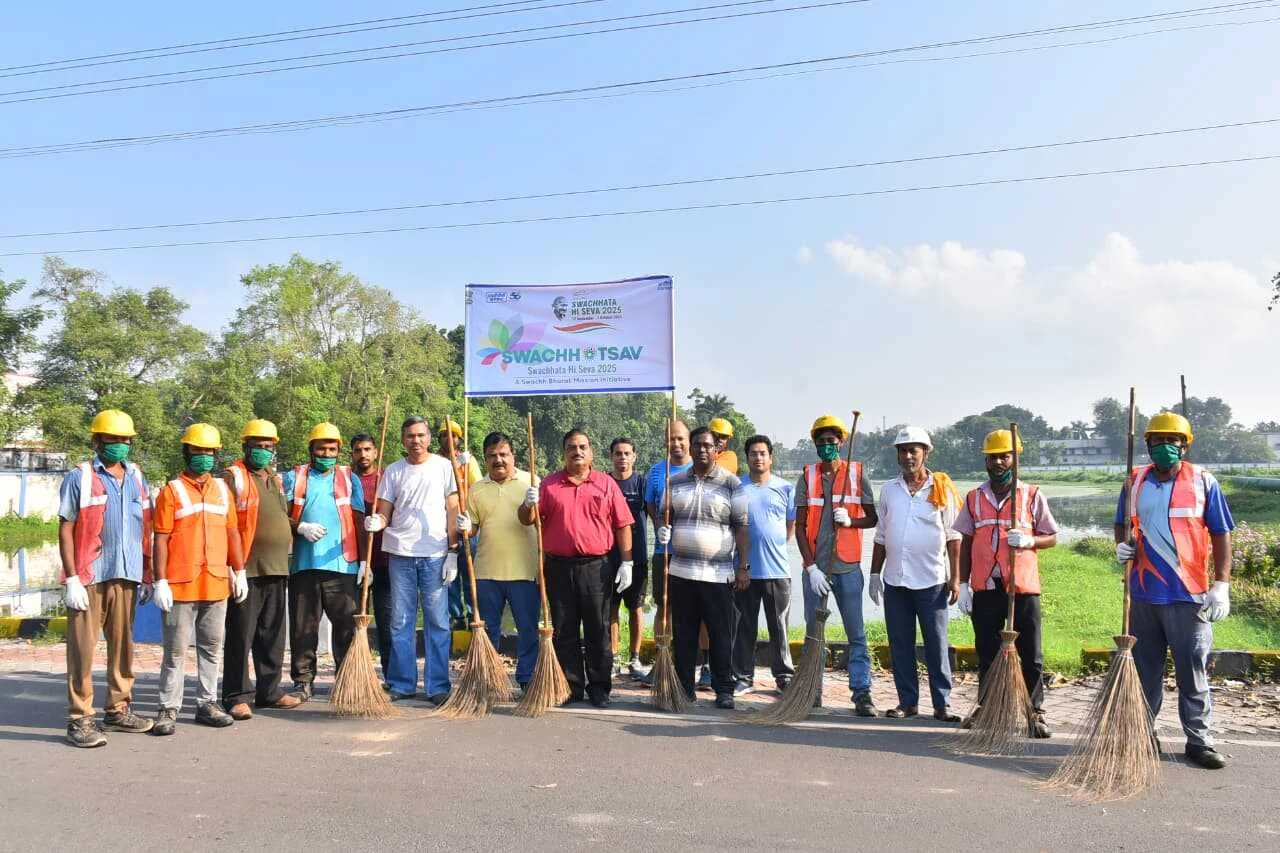 स्वच्छ और स्वस्थ समाज के निर्माण के लिए सभी का योगदान आवश्यक है - जयदीप घोष 2