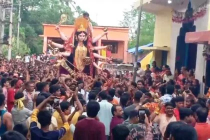 नालंदा में विजयदशमी का पर्व शांतिपूर्ण सम्पन्न, नम् आंखों से किया गया प्रतिमा का विसर्जन 25