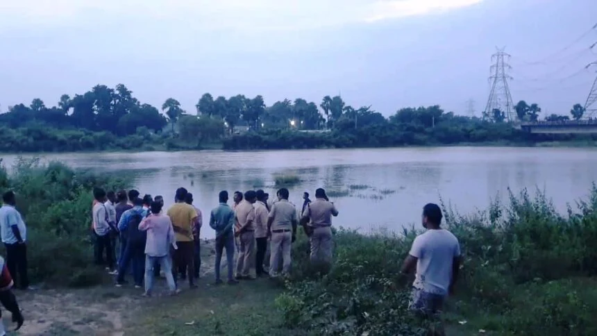 नालंदा: मूर्ति विसर्जन के दौरान चार युवक पंचाने नदी में डूबा, एक युवक ने बचाई अपनी जान, तीन युवकों में नदी में लापता 1