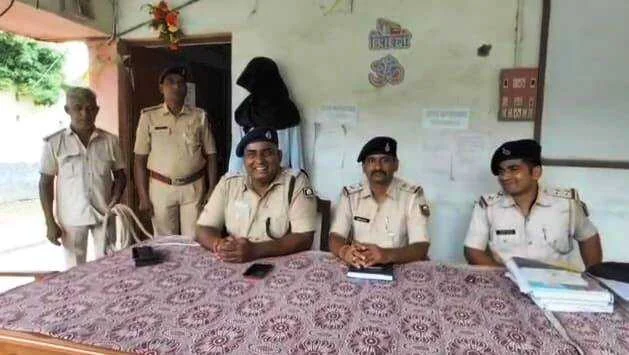बेगूसराय पुलिस को मिली सफलता, 15 हजार के इनामी कुख्यात अपराधी को पुलिस ने किया गिरफ्तार 2