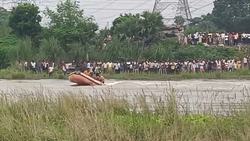 नालंदा: मूर्ति विसर्जन के दौरान पंचाने में डूबने से तीन युवकों की हुई मौत, 24 घंटे बीत जाने के बाद दो युवक का मिला शव 3