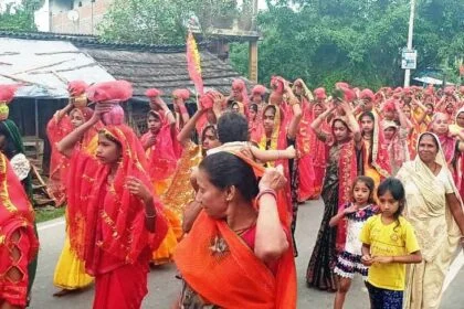 वीरपुर में 9 दिवसीय श्रीमध भागवत कथा को लेकर निकाली गई भव्य क्लश शोभायात्रा 17