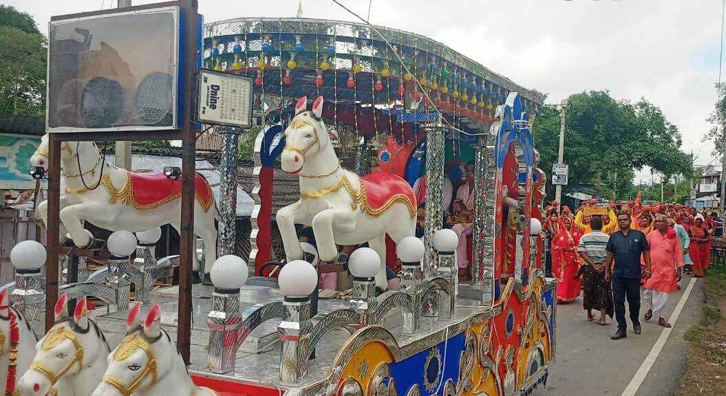 वीरपुर में 9 दिवसीय श्रीमध भागवत कथा को लेकर निकाली गई भव्य क्लश शोभायात्रा 2