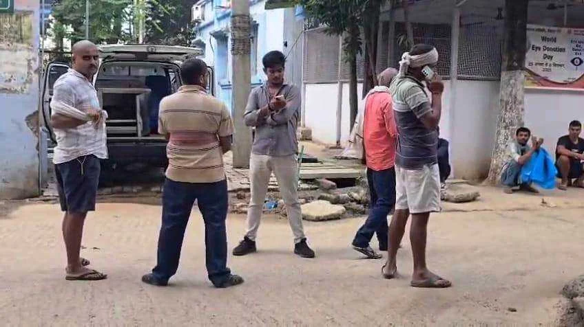 बेगूसराय में एक युवक ने पत्नी और ससुराल वालों से तंग आकर किया आत्महत्या, पहले युवक ने सोशल मीडिया पर एक वीडियो बनाकर किया वायरल 1