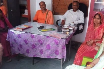 भगवानपुर प्रखंड के उत्क्रमित मध्य विद्यालय अतरुआ में शिक्षा समिति की बैठक आयोजित 27